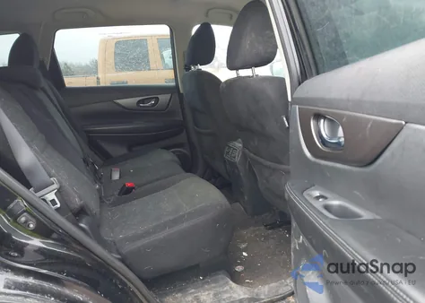 2015 Nissan Rogue S z USA, uszkodzony, nr VIN 5N1AT2MV9FC926560